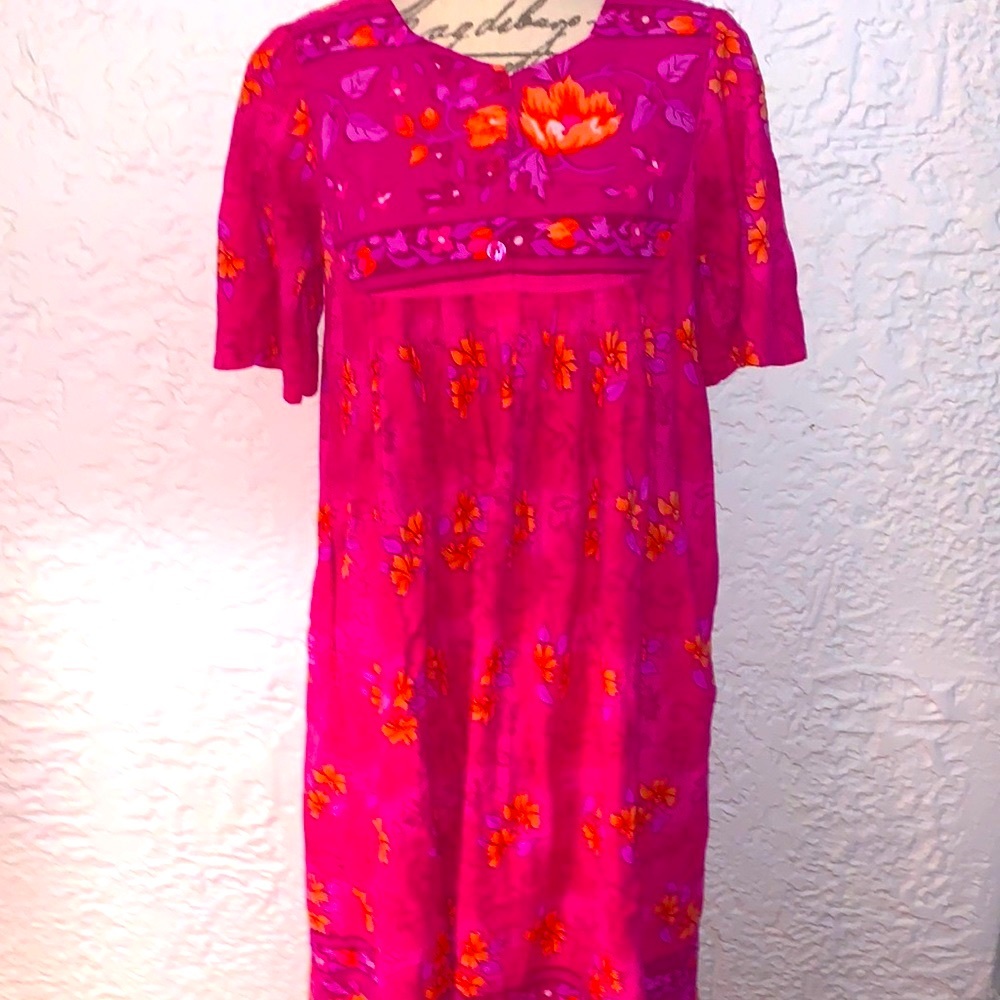 💕Vintage Boho Hippie Hot Pink Floral Mumuu Dress